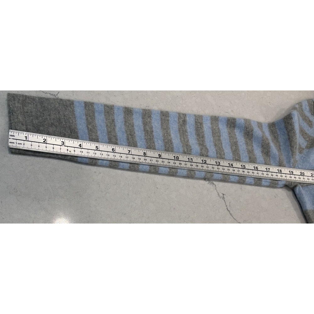 Lord & Taylor 100% Cashmere Striped V-Neck Sweater Size L Blue Gray Soft Knit - Picture 5 of 7
